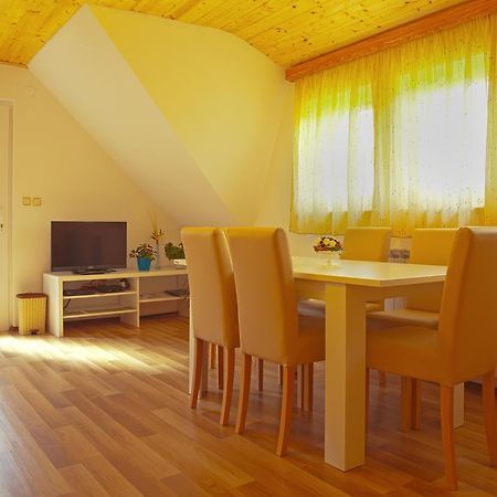 Apartment Ivan Smoljanac Rum bild